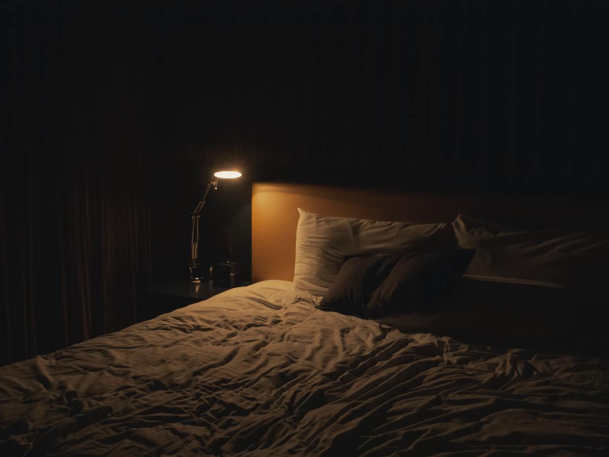 Gran ravaged by bed bugs discovers filthy mattress hidden inside new one –&nbsp;video