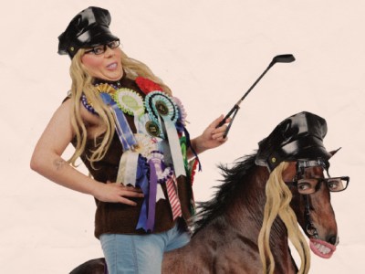 Exclusive: Bailey J Mills discusses “wild” live show Unfiltered and&nbsp;Scummy